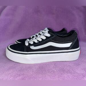 Vans Kids Black & White 508731 Lace Up Sneakers, Youth Size 12